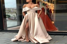 New Cheap Split Champagne Prom Dresses 2020 Off The Shoulder Satin Floor Length White Pink Blush Simple Evening Party Dresses2344268