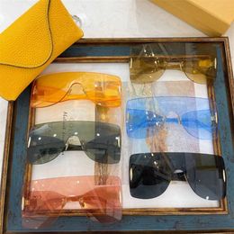 2024 Designer fashion New luxury designer Luo Yijia one-piece box goggles net red INS the same all-in-one mirror LW sunglasses