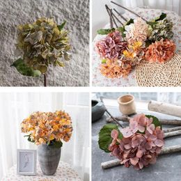 Decorative Flowers Artificial Realistic Simulated Hydrangea Fade-resistant Flower For Home Weddings Decor Fake Plant
