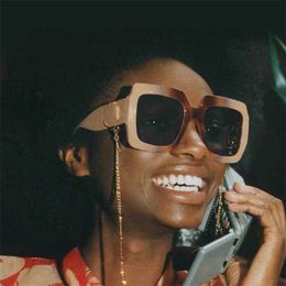 New designer sunglasses Men's Luxury Designer Women's Sunglasses plate big box classic net red