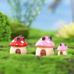 Decorative Figurines 1Pc Moss Micro Landscape Small Decoration Mushroom House Landscaping Crafts Home Decor