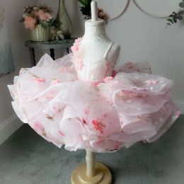 Dresses Lovely Princess Short Flower Girl Dresses For Wedding 3D Appliqued Pageant Gowns Tiered Organza Knee Length Beaded First Communion