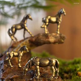 Decorative Figurines Antique Brass Solid Long Tail Horse Miniatures Feng Shui Ornaments Copper Zodiac Animal Mini Desktop Decoration Crafts