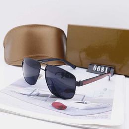 2024 Top designers 10% OFF Luxury Designer New Men's and Women's Sunglasses 20% Off Overseas Square 0681