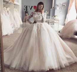 2020 Luxury Plus Size Ball Gown Wedding Dresses Lace Appliques Beaded Long Sleeves Hand Made Flowers Tulle Illusion Formal Bridal 9111397