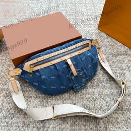 Designer Brand Blue Denim Waist Chest Crossbody Handbags Vintage Daily Outfit Zipper Bagsd For Mens Womens Luxury Large Capacity Pouch 32x17cm