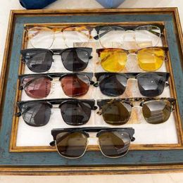 2024 Designer de luxo Sunglasses Designer de luxo New 0382 Placa para ambos os homens resistentes a UV e óculos de sol versáteis