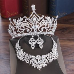 Luxury Princess 2022 Bröllopshuvudstycken Brud Tiara Rhinestone Crown Head Pieces Crystal Pappband Hårtillbehör Silver Silver