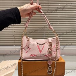 Luxury Designer Brand Pink Gradient Mahjong Chain Bags With Strawberry Hearts Charm Gold Chain Leather Strap Crossbody Handbags Clutch Party Underarms Purse 21CM