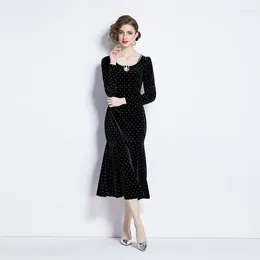 Casual Dresses Elegant Temperament Nail Bead Small Black Dress French Retro Fishtail Velvet 24006