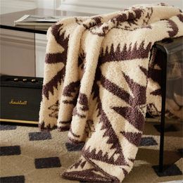 Blankets Modern Simple Geometric Pattern Knitted Blanket Home Soft Suit Matching Sofa Office Lunch Break Shawl