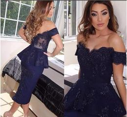 Custom Made 2019 Fashion Navy Blue Cocktail Dresses Applique Lace Peplum Pencil Skirt Arabic Tea Length Evening Party Gowns For Wo8985652