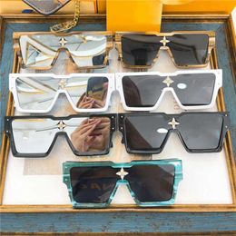 High quality fashionable luxury designer New board for runway shows women's fashion street photos personalized large box with diamond inlaid sunglasses men's 1547