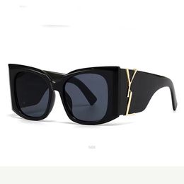 Sunglasses designer sunglasses sunglasses for women Sunglasses Fashion Outdoor Eternal Classic Style full-frame spectacles Popular glasses with box good