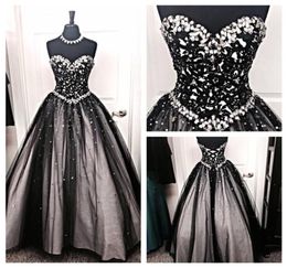 New Black and White Tulle Ball Gown Evening Dresses 2020 Crystal Beaded Rhinestones A Line Lace Up Prom Dresses Runway Red Carpet 9320264