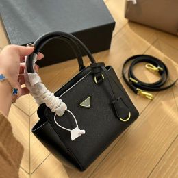 Fashion Designer Bags Crossbody Handbag Shoulder Bag Genuine Leather Womens Hobo Chest Pack Chain Wallets Coin Purse tote bag on sale