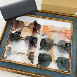 2024 New High Quality 10% OFF Luxury Designer New Men's and Women's Sunglasses 20% Off BE Style Letter Mirror Leg Large Box