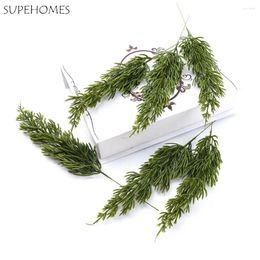 Decorative Flowers Green Pine Christmas Leaves Decorations Home Plastic Vase Wedding Decoration Wreath Diy Artificial Plants