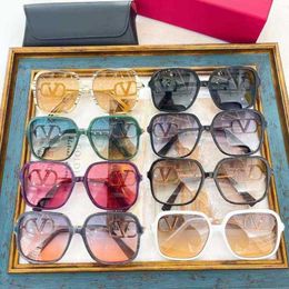 High quality fashionable luxury designer sunglasses New Warren Net Red Star Same Style Candy Colour Big Box Female Fashion Sunglasses VA4101