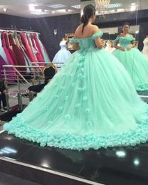 2019 mint Ball Gown Quinceanera Dresses 3D Hand Made Flowers Off Shoulder Sweet 16 Plus Size Princess Tulle Cheap Masquerade Prom 5451760