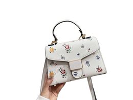 Yüksek kaliteli tasarımcı çanta tote çanta lüks el çantaları büyük kapasiteli çanta moda alışveriş çantası omuz çantası cüzdan bayan debriyaj moda bayanlar hediye aaaaa