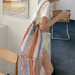 Shopping Bags 2024 Retro Ethnic Style Tassel Shoulder Bag Hand-Woven Large Capacity Hollow Beach Bohemian Summer Vacation Casual Tote