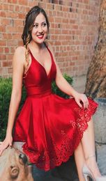 Wine Red Deep Vneck Prom Dress Kneelength Pleated Satin Homecoming Gown Short Sexy Cocktail Party Dress5062407