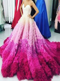 Gorgeous Gradient Fuchsia Evening Dresses Sexy Spaghetti Puffy Ruffles Chapel Trian Prom Party Dress Bridal Vestidos Red Carpet Ev1824713