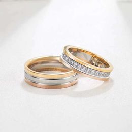 High Edition V Rose Card Family Coloured Classic Screw Yellow White Gold Tritone Ring Couple