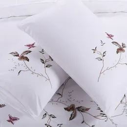 Pillow Stripes Hugging S Living Room Flower Embroidered Designer Aesthetic Sofa Elegant Almofadas Home Decor