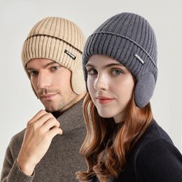 Winter Hats for Men and Women Unisex Knit Wool Hat Thick Fleece Lined with Earflaps Stretch Fashion Pullover Cap 240311