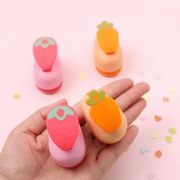 Drills 20 Pcs/lot Cute Carrot Strawberry Punch Diy Hole Puncher Eming Sharper Hollow Paper Cutter for Kids Scrapbook School Supply