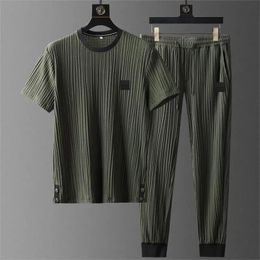 Summer Ice Silk Casual Sports Suit Mens Pleated Thin t shirt Pants Two Piece Set High Quality Breathable Tracksuit 240403