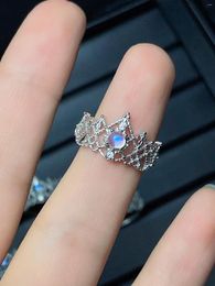 Cluster Rings 2024 Luxury S925 Sterling Silver Natural Moonlight Stone Charm Crown Opening Design Ring Without Optimized Main