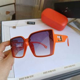 High quality fashionable sunglasses 10% OFF Luxury Designer New Men's and Women's Sunglasses 20% Off Letter Orange Large Frame Korean Tidy Round Face Slim Resistant