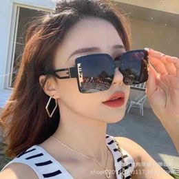 2024 10% OFF Luxury Designer New Men's and Women's Sunglasses 20% Off Fenjia Little Monster 7702 Large Frame TR90 Ultra Light Polarising Mirror