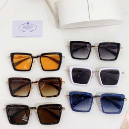 New luxury designer P family's new square sunglasses stars in men's and women's Sunglasses fashion SPR55ZS