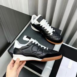 Designer women's casual shoes Spring and autumn new fashion leather loafers High quality diamond-shaped sneakers brand-name women's leather strap box