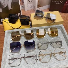 2024 Designer fashion luxury designer sunglasses New Luo Yijia Metal Big Square Network Red INS Same Personalized LW Sunglasses Style 1