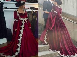 New Arabic Dubai Long Sleeves Kaftan Evening Dresses 2019 Burgundy Velvet With Appliques Long Vintage Muslim Party Gowns7715191