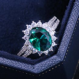 Wedding Rings Huitan Romantic Plant Series Luxury Flower Shaped Vintage Euro Style Engagement Ring With Bright Green Stone