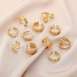 Letter Set Zirconium Gold Ring, Simple and Irregular Classic Style, Exquisite Opening, Luxury Lucky Clover Ring