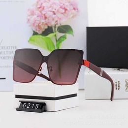 luxury designer sunglasses Overseas New for Men and Women Box Fashion Street Photo Sunglasses Polarised Glasses 6215