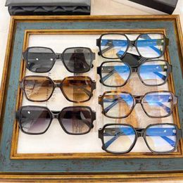 2024 Luxury Designer luxury designer sunglasses 22A New Fragrance Box Love 71470 Women Tiktok Net Red Same Small Face Showing Sunglasses Plain Mirror