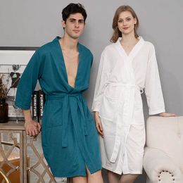 2021 Custom Solid Unisex Terry Luxury Kimono Waffle Bathrobe Sexy Nightgown Loungewear Hotel Robes for Men and Women Mens Robe