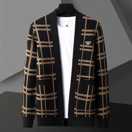 High end brand striped knitted cardigan mens Spring and Autumn Exquisite Printing Fashion Casual Shawl Sweater Coat 240326