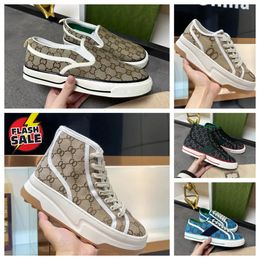 2024 Tennis 1977s Sneaker Designers Canvas Casual Shoe Women Men Shoes Ace Rubber Sole Embroidered Beige Washed Jacquard Denim Fashion Classic