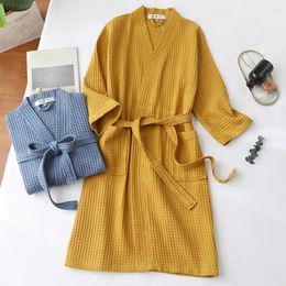 Home Clothing Long Waffle Bathrobe Luxurious Lace-up Nightgown With Pockets For Men Women Soft Dressing Gown Beauty Parlour El