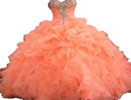 2018 Sexy Coral Ball Gown Quinceanera Dresses with Beaded Sweet 16 Dress Lace Up Floor Length vestido para debutante QC1041139361