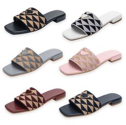 Fabric Designer Tazz Slippers Prad Embroider Sandal Triangle Slide Men Women Casual Shoe Luxury Leather Flip Flops Loafer Sliders Summer Beach White Sandale D4367